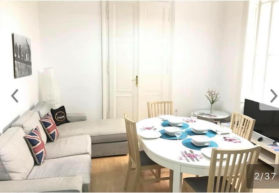 Astoria Metro Apartment Budapeszt Zewnętrze zdjęcie